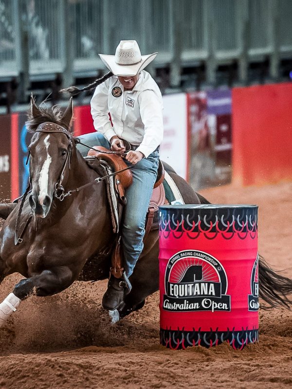 competition_barrel_racing